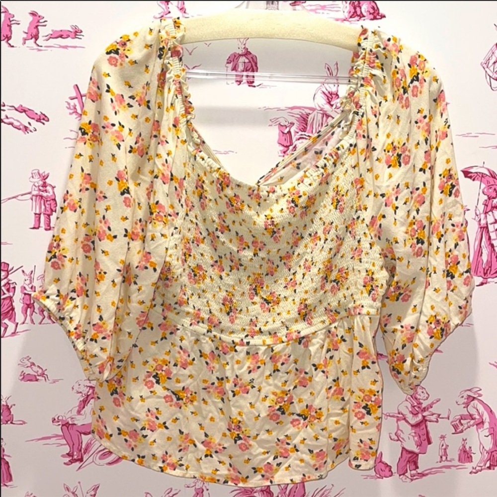 Floral Cinch Top - Picture 4 of 5